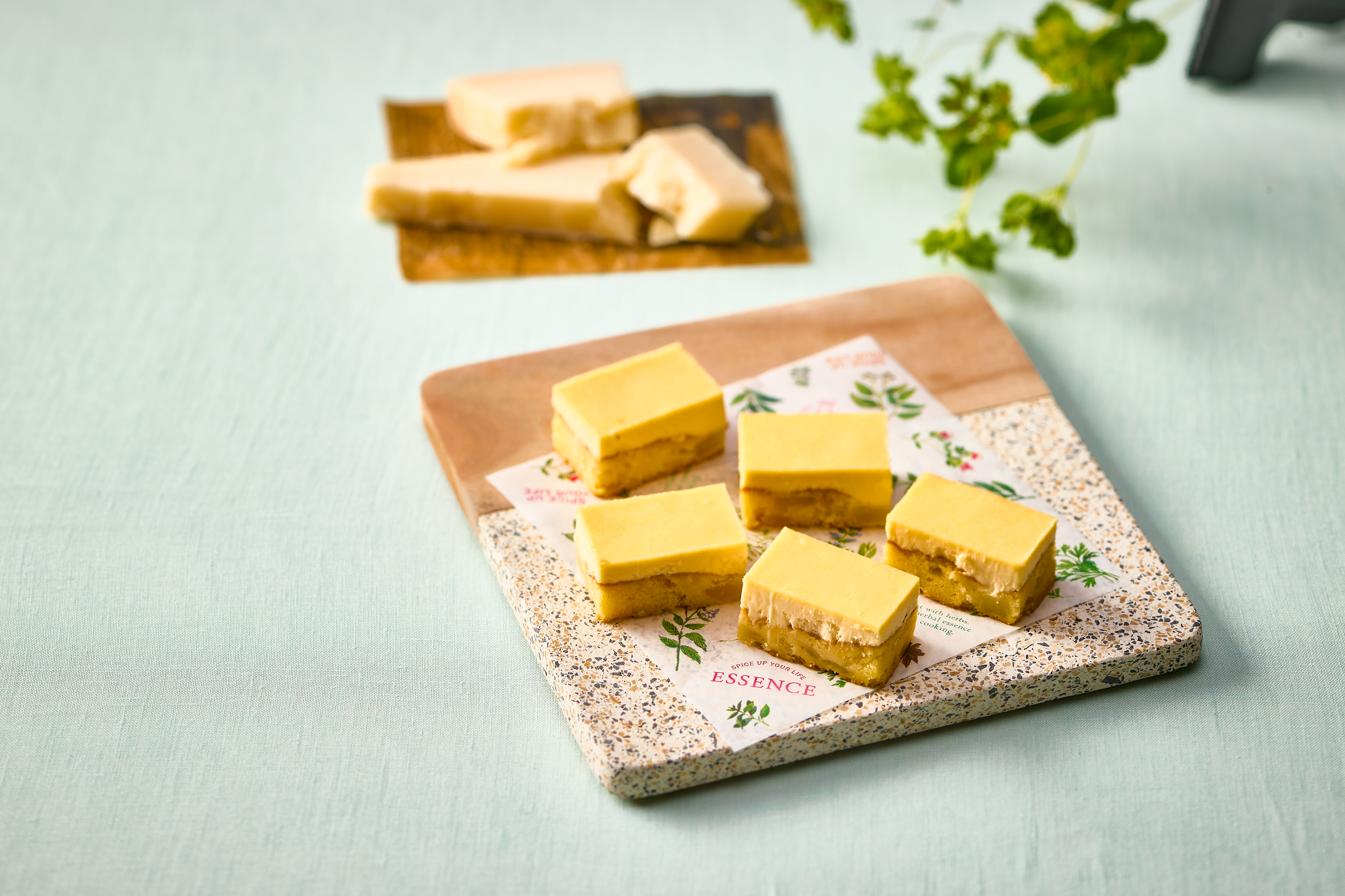 夏の漬け込み果実のチーズケーキ